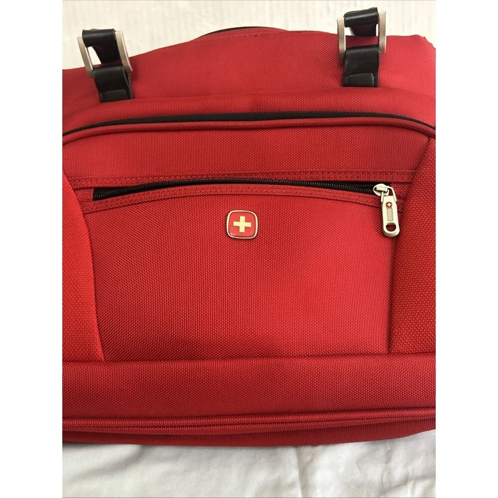 Swiss Gear by Wegner Red Carry On Canvas Briefcase Bag Gently Used Condition